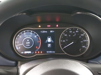 2025 Nissan Versa - Photo 14