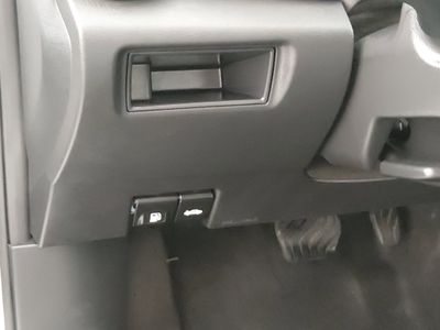 2025 Nissan Versa - Photo 13