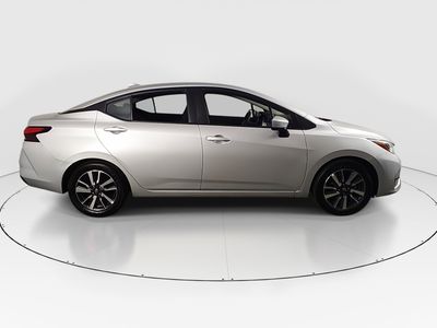 2025 Nissan Versa - Photo 8
