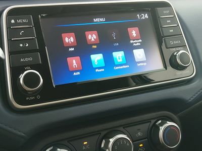 2025 Nissan Versa - Photo 18