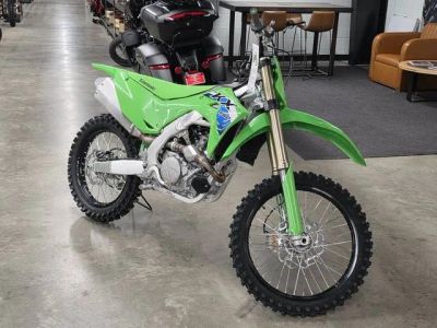 2026 Kawasaki KX™250 — front three-quarter view