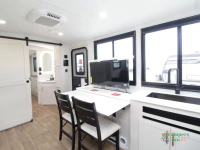 2027 Grand Design Imagine — photo 8 view