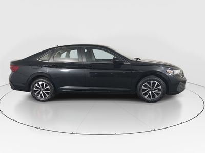 2024 Volkswagen Jetta - Photo 8
