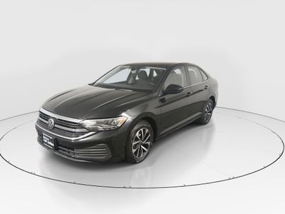 2024 Volkswagen Jetta - Photo 3