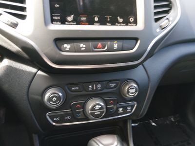 2023 Jeep Cherokee - Photo 13