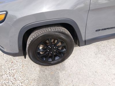 2023 Jeep Cherokee - Photo 10