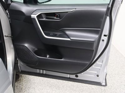 2024 Toyota RAV4 AWD — photo 31 view