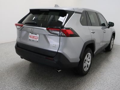 2024 Toyota RAV4 AWD — photo 7 view