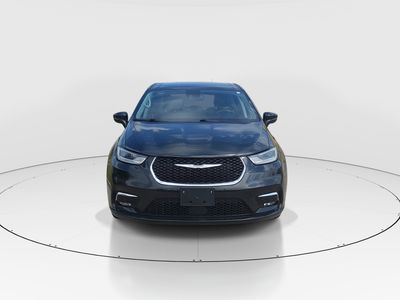2023 Chrysler Pacifica — side profile view