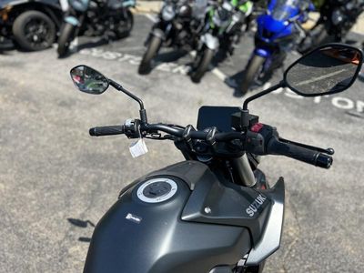 2025 Suzuki GSX-8S - Photo 11