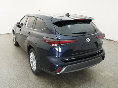 2026 Toyota Highlander Hybrid — photo 9 view