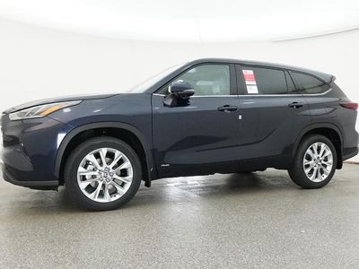 2026 Toyota Highlander Hybrid — photo 21 view