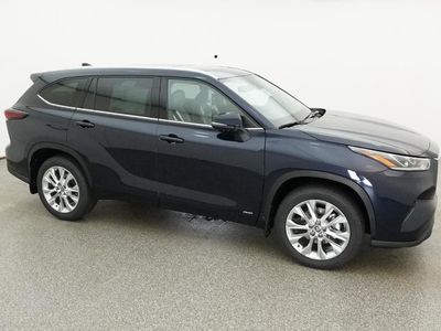 2026 Toyota Highlander Hybrid — photo 15 view