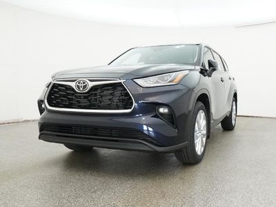 2026 Toyota Highlander Hybrid — photo 19 view