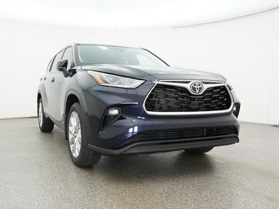 2026 Toyota Highlander Hybrid N/A — front three-quarter view