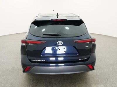 2026 Toyota Highlander Hybrid — photo 10 view