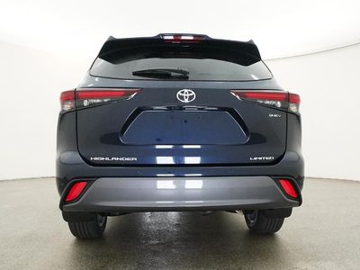 2026 Toyota Highlander Hybrid — photo 26 view
