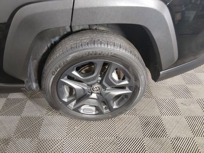 2024 Toyota RAV4 - Photo 10