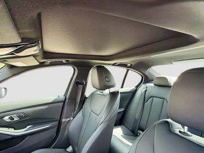 2025 BMW 3 Series — photo 26 view