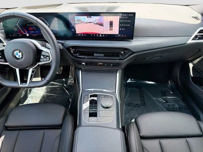 2025 BMW 3 Series — photo 18 view