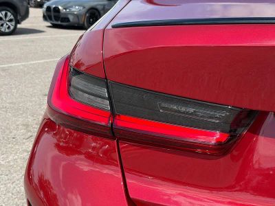 2025 BMW 3 Series — photo 10 view