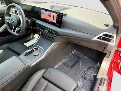 2025 BMW 3 Series — photo 13 view