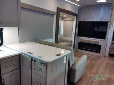 2026 Alliance RV Avenue — photo 29 view