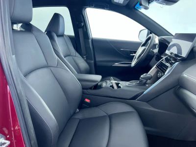2024 Toyota Venza — photo 25 view