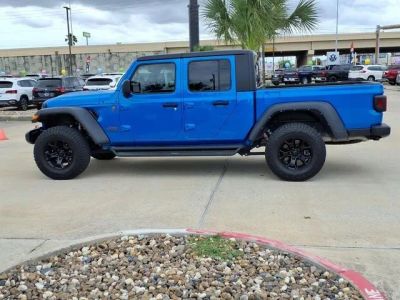 2023 Jeep Gladiator — side profile view