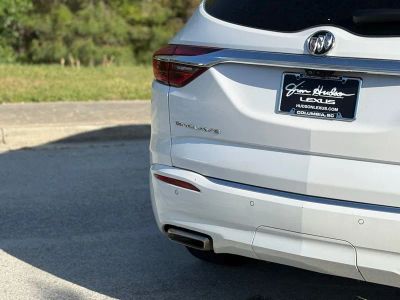 2021 Buick Enclave Avenir — photo 12 view