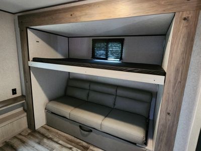 2025 Keystone 331BH25 - Photo 15