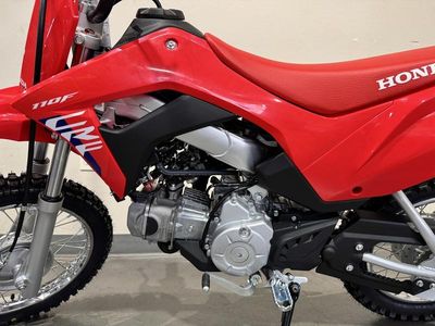 2026 Honda CRF110F - Photo 11