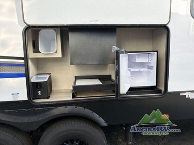 2026 Forest River RV Cherokee Rogue Armored - Photo 32