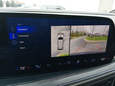 2025 Chevrolet Tahoe — photo 17 view