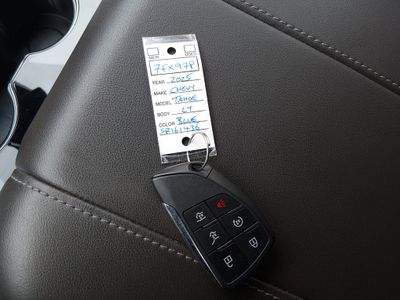 2025 Chevrolet Tahoe — photo 15 view