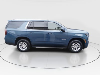 2025 Chevrolet Tahoe — photo 8 view
