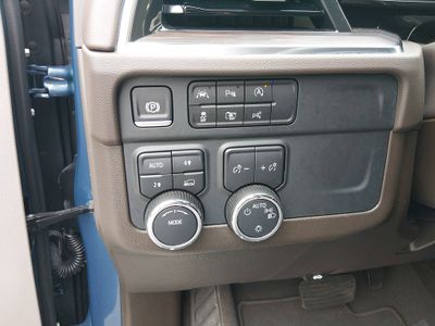 2025 Chevrolet Tahoe — photo 13 view
