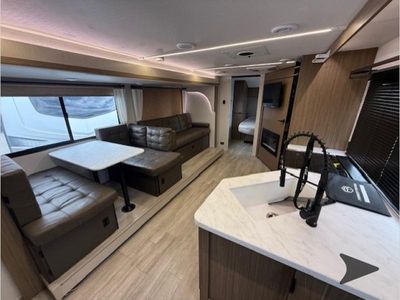 2025 Salem Cruise Lite — detail view