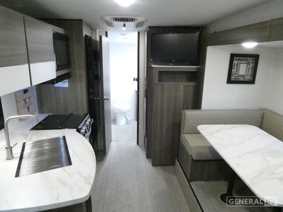 2025 Venture RV Sonic - Photo 6