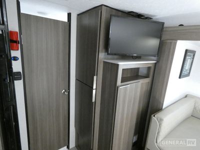 2025 Venture RV Sonic - Photo 14