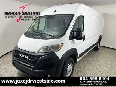 2025 RAM ProMaster Tradesman in Bright White Clearcoat — front three-quarter view