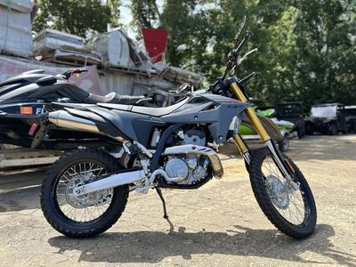 2025 Suzuki DR-Z4S - Photo 1