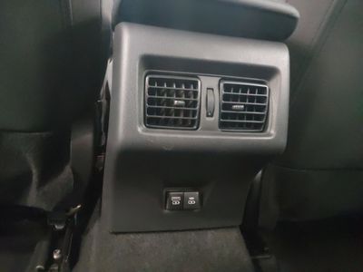 2025 Toyota Camry — photo 18 view