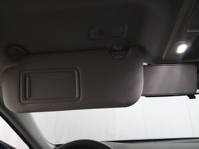 2025 Toyota Camry — photo 19 view