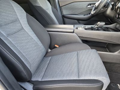 2023 Nissan Rogue — photo 9 view