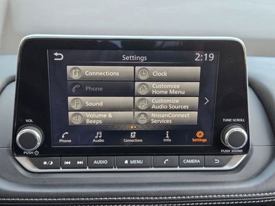 2023 Nissan Rogue — photo 11 view