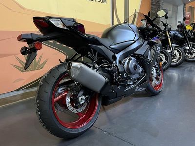2026 Suzuki GSX-R600 - Photo 3
