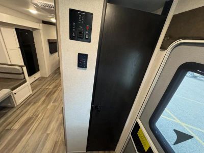 2026 Wayfinder RV GO EXPLORE LTD — photo 21 view