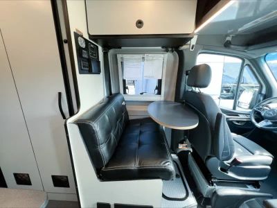 2027 Winnebago REVEL SPORT — photo 12 view