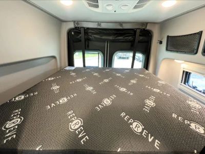 2027 Winnebago REVEL SPORT — photo 16 view